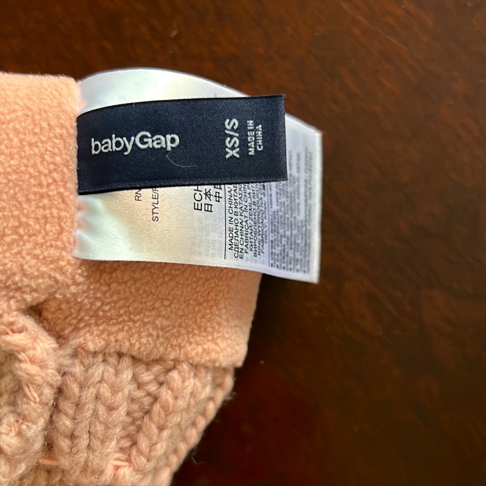 Baby cap Pom pom beanie winter. - Picture 3 of 3